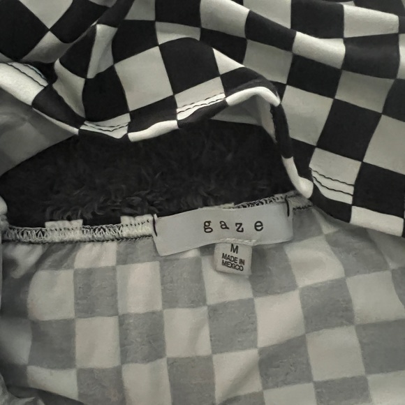 Medium Checkerboard crop top tank - Picture 4 of 5